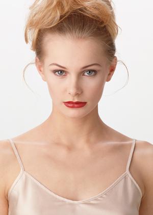 髪のパサつきやダメージが気になるあなたに